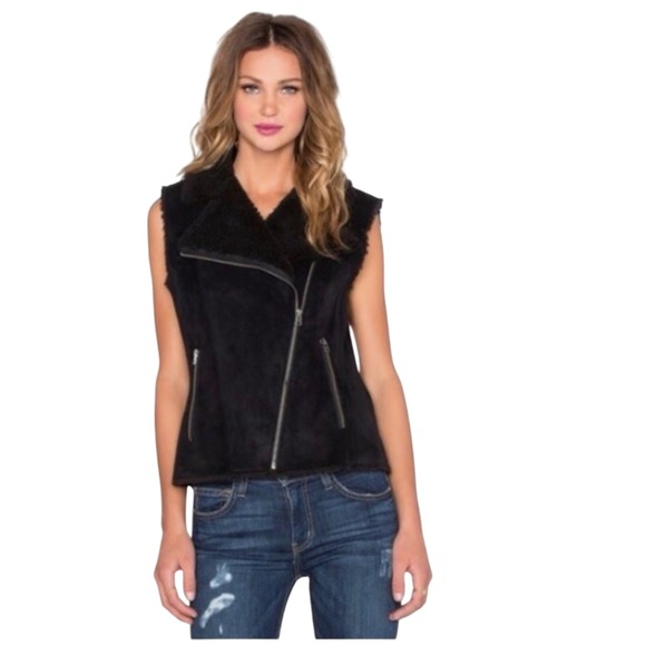 Velvet by Graham & Spencer Suede Vest Faux Fur Sherpa Collar Asymmetrical Zip - Picture 1 of 10